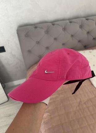 Яскраво-рожева кепка nike h86 metal swoosh