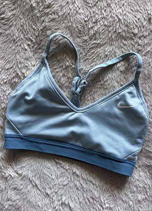 Спорт топ nike
