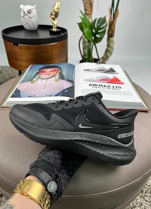Nike air zoom winflo 8 shield all black space