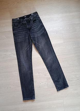 Джинси jack & jones 158р.