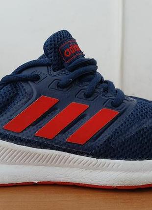 Кроссовки фирми adidas оригинал
