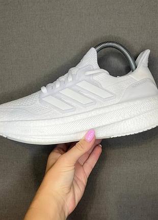 Кроссовки adidas ultraboost 40,5 р
