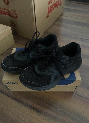Кросівки asics
