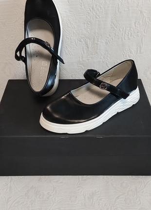 Школьные туфли для девочки от бренда tom.m collection то