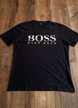 Чоловіча унікальна футболка hugo boss з великим лого оригінал