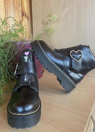 Dr martens черевики жіночі р 39 устілка24 см.
