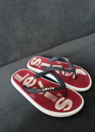 Тапки вʼєтнамки levi’s 42 розмір