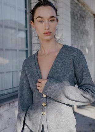 Кардиган мягкий с золотистыми пуговицами р. l. zara