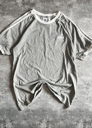 Футболка adidas розмір (l-xl)