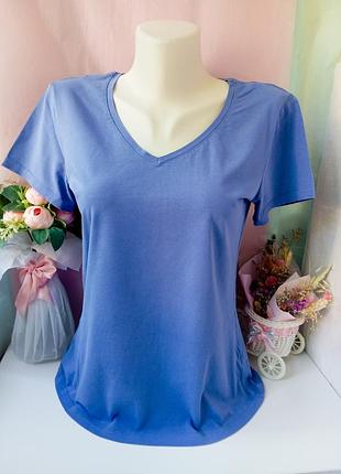 Футболка жіноча.