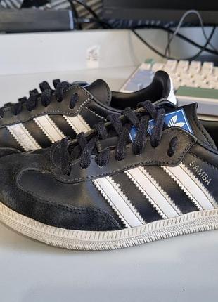 Кожаные кеды кроссовки adidas 35 размер