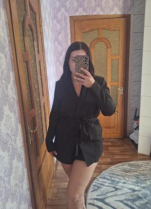 Костюм,  піджак з шортами