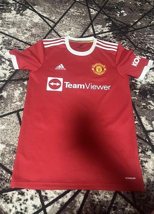 Домашняя спортивная футболка adidas manchester united сезона 2021/22