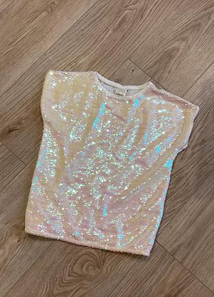 Zara, 7 р. — святкова футболка з паєтками