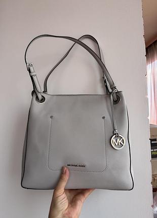 Сумка-тоут michael kors- шкіряна,жіноча,базова,у класичному сірому кольорі,на плече