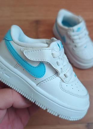 Оригинальные nike р22 длина стельки по факту 14см