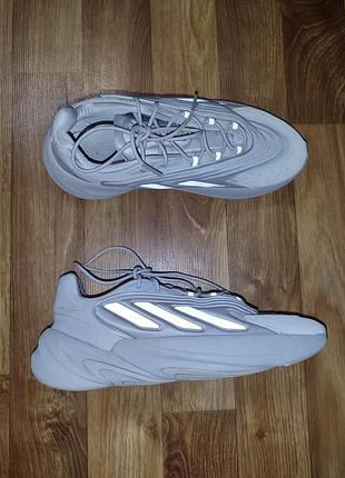 Кроссовки adidas р.40-41