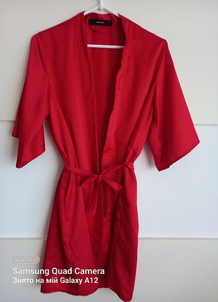 Молодежный халат ярко-красного цвета 50% вискоза vero moda