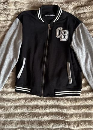 Стильний бомбер / кофта (varsity jacket)