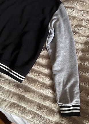 Стильний бомбер / кофта (varsity jacket) 6