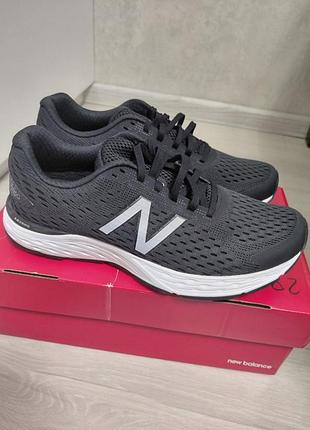 Кросівки new balance