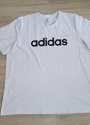 Футболка adidas essentials linear logo