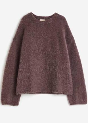 Об’ємний светр h&m premium selection кольору сливово-коричневий розмір m-l