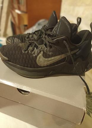 Nike giannis immortality черные