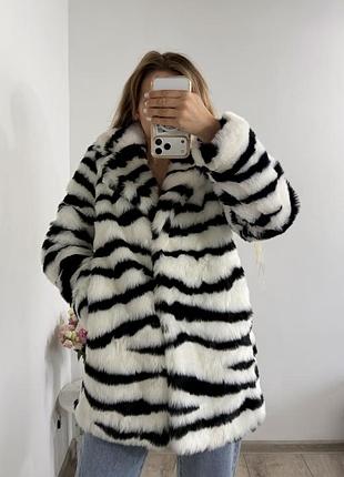 Bershka шуба жіноча