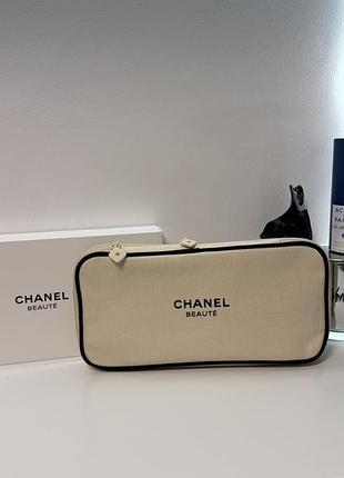 ✨ chanel beauté — оригінальна косметичка ☝️ відправка здійснюється після повної оплати на карту.