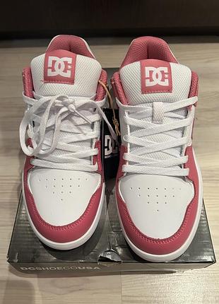 Нові жіночі кроссівки dc shoes