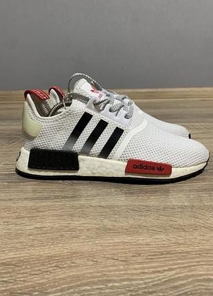 Кросівки adidas nmd_r1