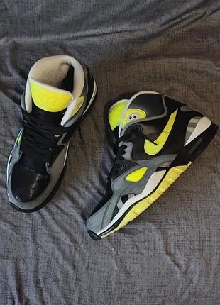 Баскетбольні кросівки nike air