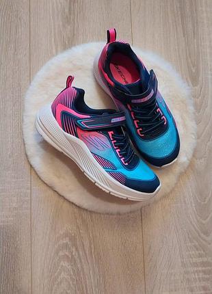 Кроссовки skechers