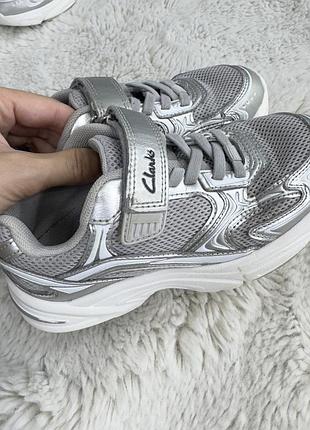 Кросівки на липучці clarks дитячі 29 розмір