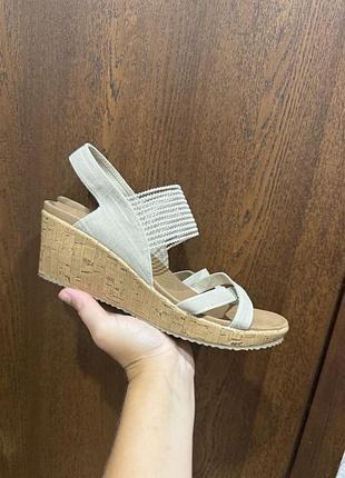 Босоніжки жіночі легкі 40р skechers
