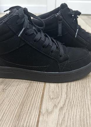 Демі черевики skechers 23 см