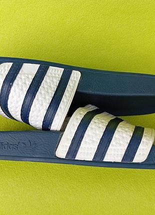 Шльопанці від adidas. виготовлені в італії,розмір 42