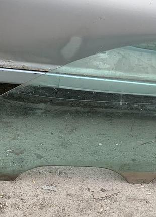 Скло переднє ліве volkswagen passat b5 audi 43r00082