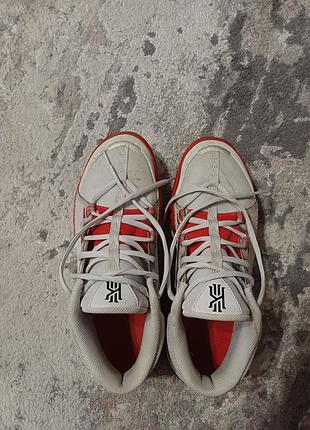 Продам кроссовки б/у
nike kyrie flytrap 6
