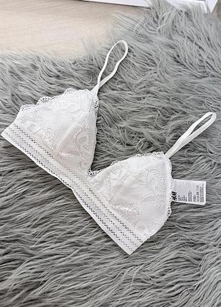 Білий мереживний бюстгальтер h&m