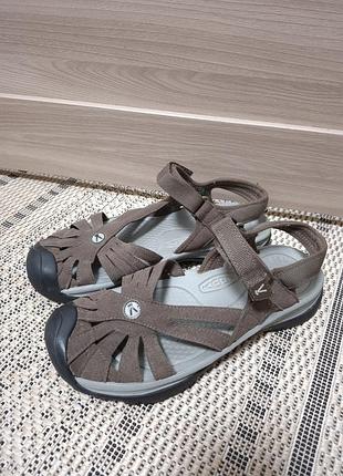 Босоножки кожаные keen.