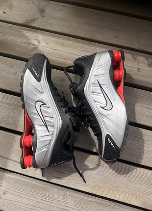 Nike shox r4