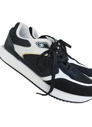 Женские черные кроссовки essential elevated runner
tommy hilfiger