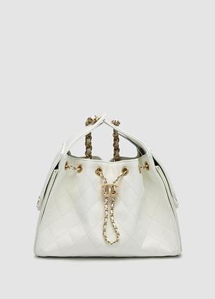 Сумка шанел 25 mini handbag in grained calfskin white/gold