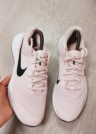 Женские кроссовки nike