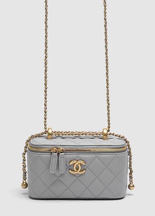 Сумка шанел classic grey lambskin pearl crush vanity bag gold