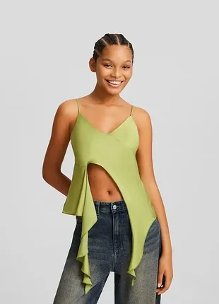 Новый ассиметричный сатиновый топ bershka - l