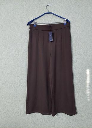 Трикотажные брюки кюлоты marks &amp; spencer штанишки wide leg на резинке цвета хаки