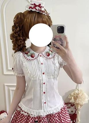 Ніжна блузка в японському стилі (lolita / sweet lolita) з вишивкою полуничок